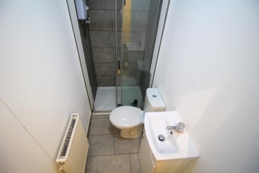 6 bed house, Fletcher Road, Beeston, NG92EL - Image 13